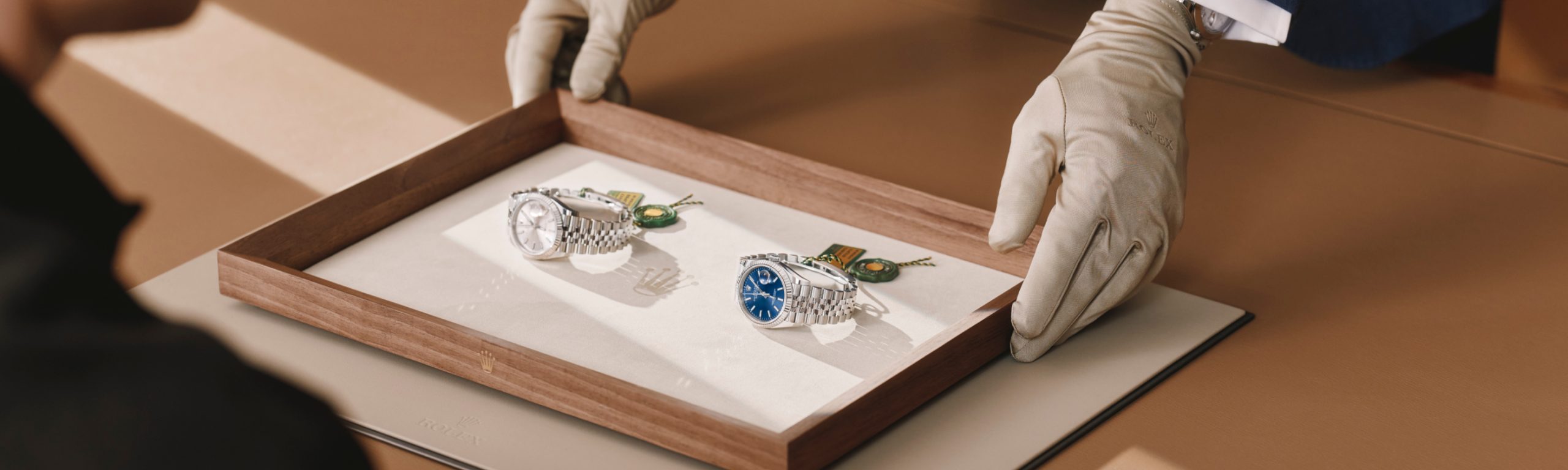Memulangkan Jam Tangan Pelanggan - Butik Rolex Pulau Pinang